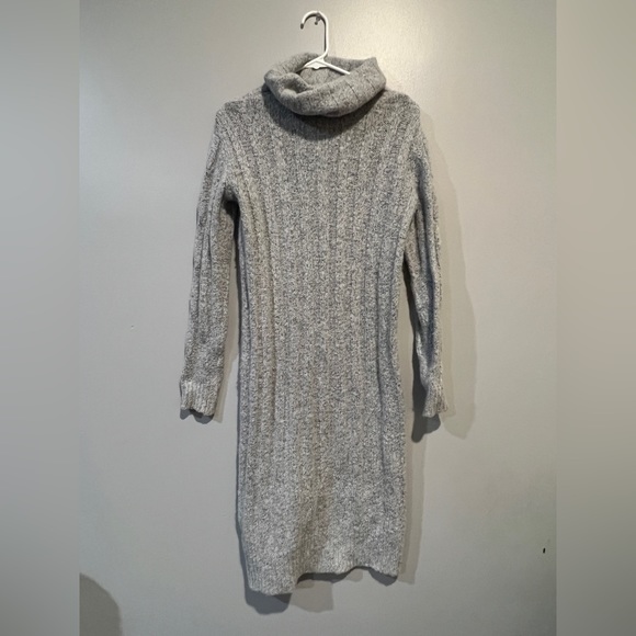Soft gray women’s sweater dress. Great condition. - Picture 5 of 6